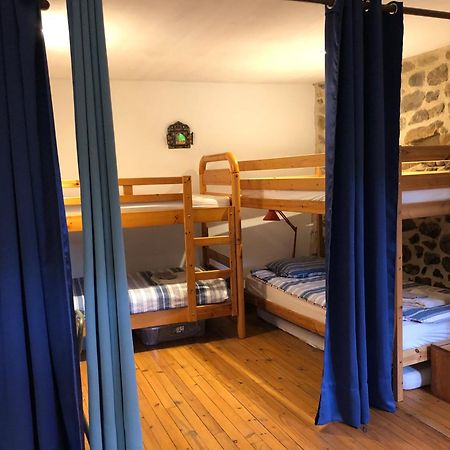 Les pentes du chateau de Retourtour Lamastre Extérieur photo