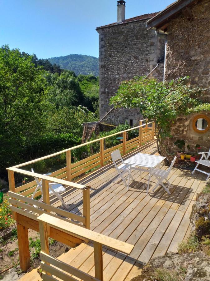 Les pentes du chateau de Retourtour Lamastre Extérieur photo